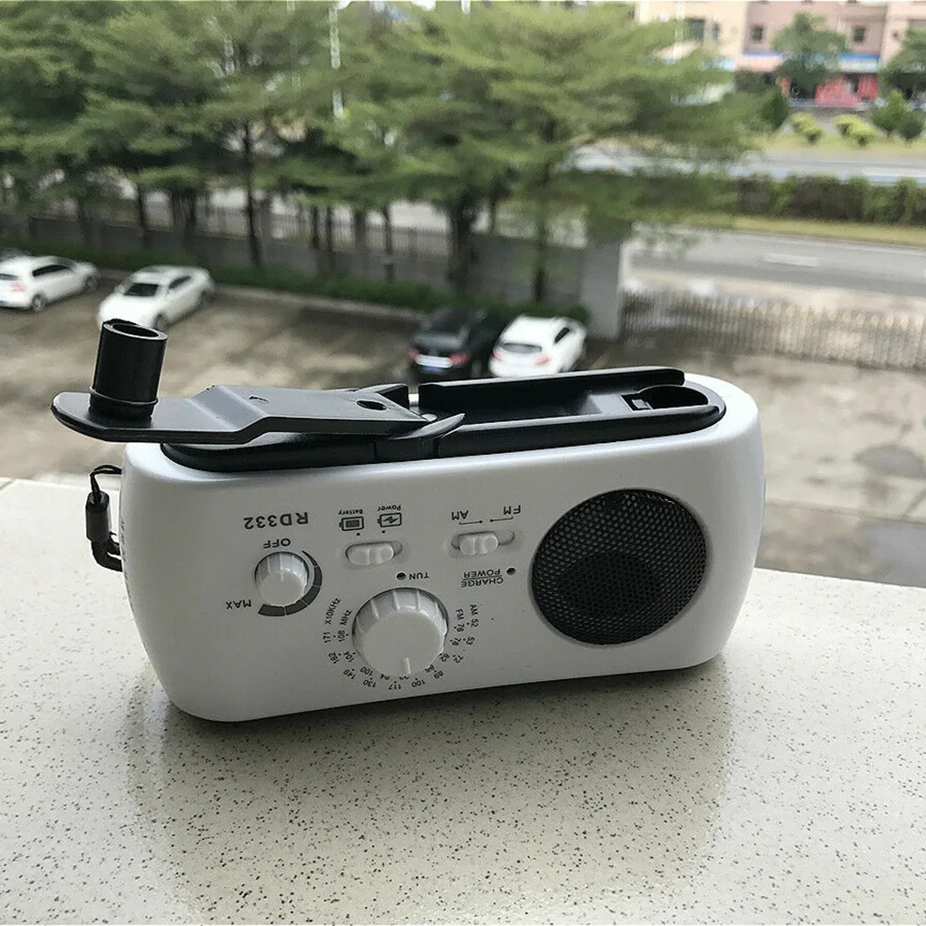 Hand Crank Generator FM/AM Emergency Radio 3 LED Light Portable Rechargeable Solar Powered Radio
Hand Crank Generator FM/AM Emergency Radio 3 LED Light Portable Rechargeable Solar Powered Radio