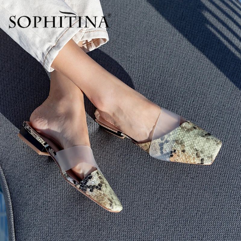 SOPHITINA New Slipper Women High Quality Genuine Leather Fashion Snake Pattern Shoes Comfortable Square Heel Flat Slippers PO549
SOPHITINA New Slipper Women High Quality Genuine Leather Fashion Snake Pattern Shoes Comfortable Square Heel Flat Slippers PO549