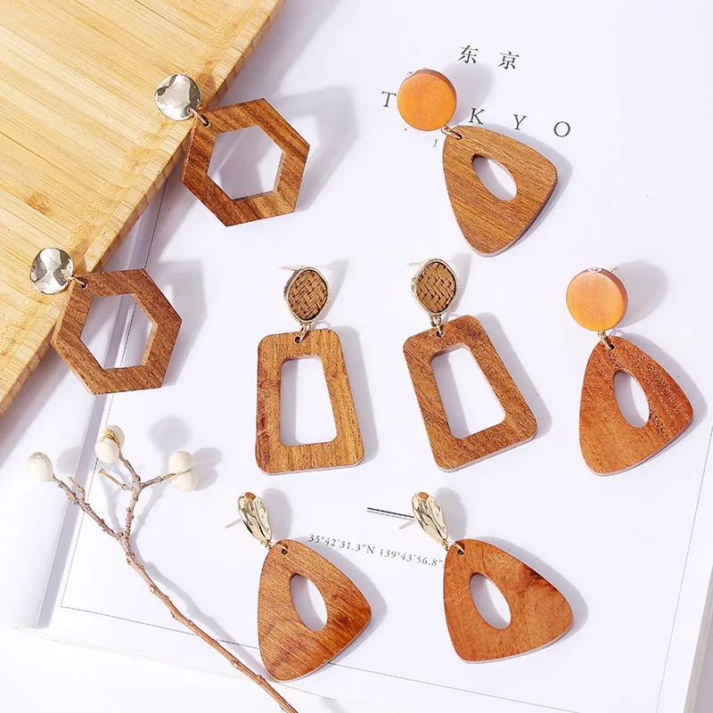 Simple Natural Wooden Drop Earrings For Women Fashion Bohemian Hexagon Triangle Square Geometric Dangle Earring Party Jewelry
Simple Natural Wooden Drop Earrings For Women Fashion Bohemian Hexagon Triangle Square Geometric Dangle Earring Party Jewelry