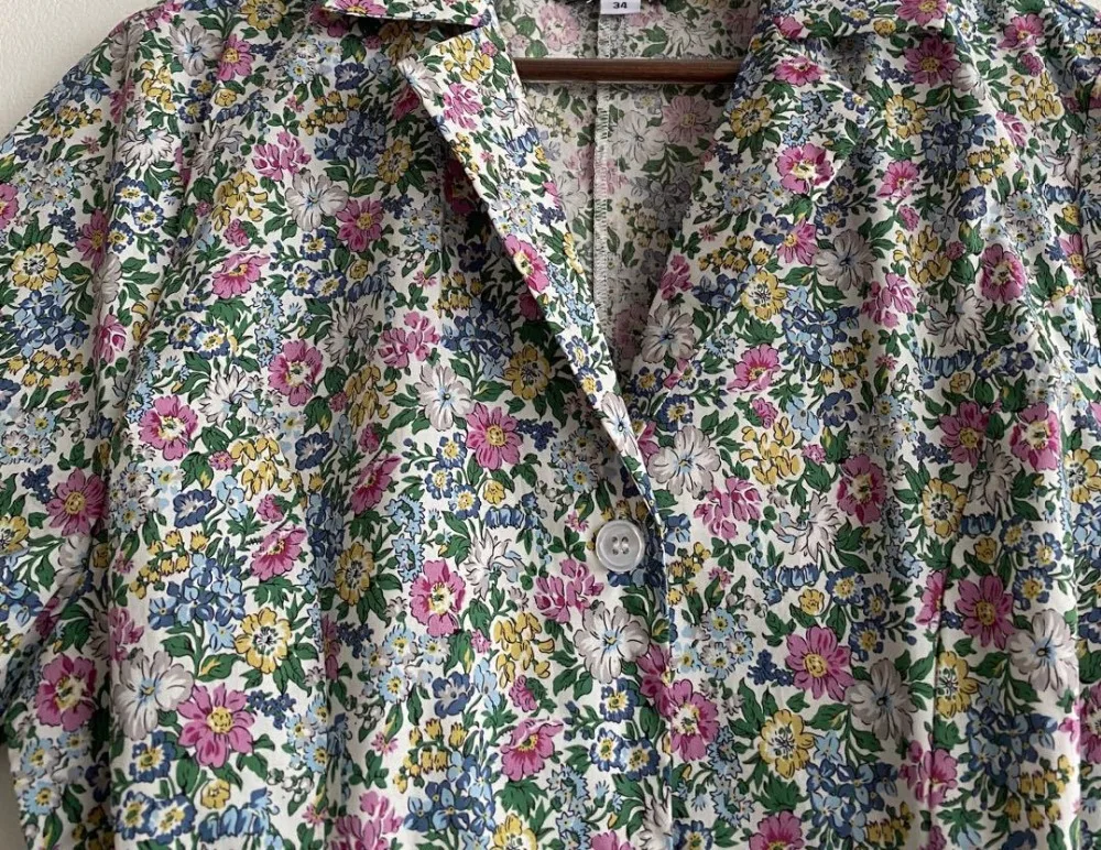 2020 New Floral Women Dress V-nevk Short Sleeve Single-breasted Double Pockets Knee-length Dresses Holiday With Sashes Sundress 2020 New Floral Women Dress V-nevk Short Sleeve Single-breasted Double Pockets Knee-length Dresses Holiday With Sashes Sundress