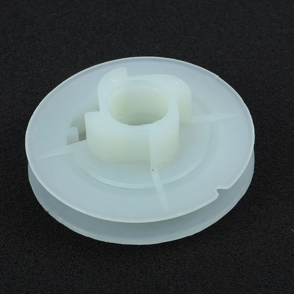 1pc 63*17*12mm Recoil Starter Start Pull Pulley For Chinese 4500 5200 5800 Chainsaw Hand Tool Parts
1pc 63*17*12mm Recoil Starter Start Pull Pulley For Chinese 4500 5200 5800 Chainsaw Hand Tool Parts