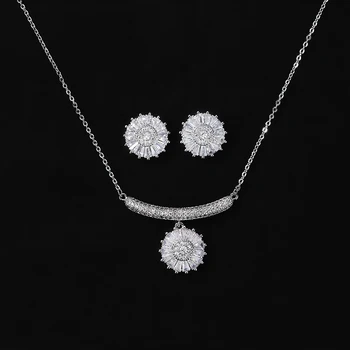 Jewelry Set HADIYANA Simple Creative Little Daisies Necklace And Earrings Set For Women Fashion Party CN365 Conjunto de joyas
Jewelry Set HADIYANA Simple Creative Little Daisies Necklace And Earrings Set For Women Fashion Party CN365 Conjunto de joyas