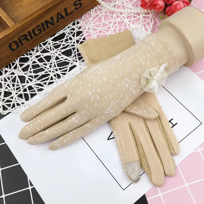 Women Sunscreen Gloves Spring Summer Lace Stretch Touch Screen Glove Anti-UV Wrist Short Slip Resistant Breathable Driving Glove
Women Sunscreen Gloves Spring Summer Lace Stretch Touch Screen Glove Anti-UV Wrist Short Slip Resistant Breathable Driving Glove