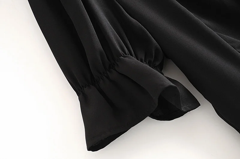 Bazaleas 2020 Франция черная расклешенная короткий рукав блуза женская мода тонкая
