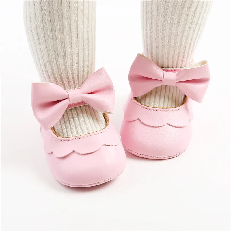 

Туфли для новорожденных, девочек, принцесс, Милая модель, обувь на плоской подошве, однотонные, повседневные, Нескользящие, обувь для первых шагов, обувь для кроватки, 0-18 месяцев