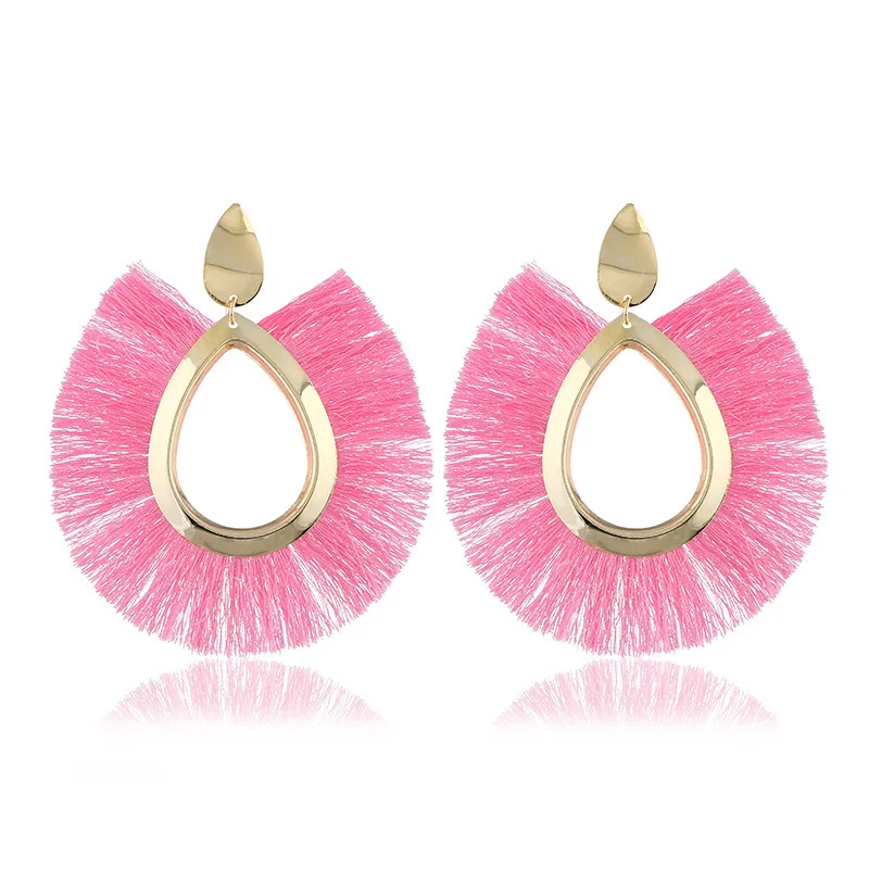 Europe And America Metal Water Droplet Tassels Long Ear Stud Ethnic-Style Exaggeration Performance Wedding Earrings Accessories
Europe And America Metal Water Droplet Tassels Long Ear Stud Ethnic-Style Exaggeration Performance Wedding Earrings Accessories