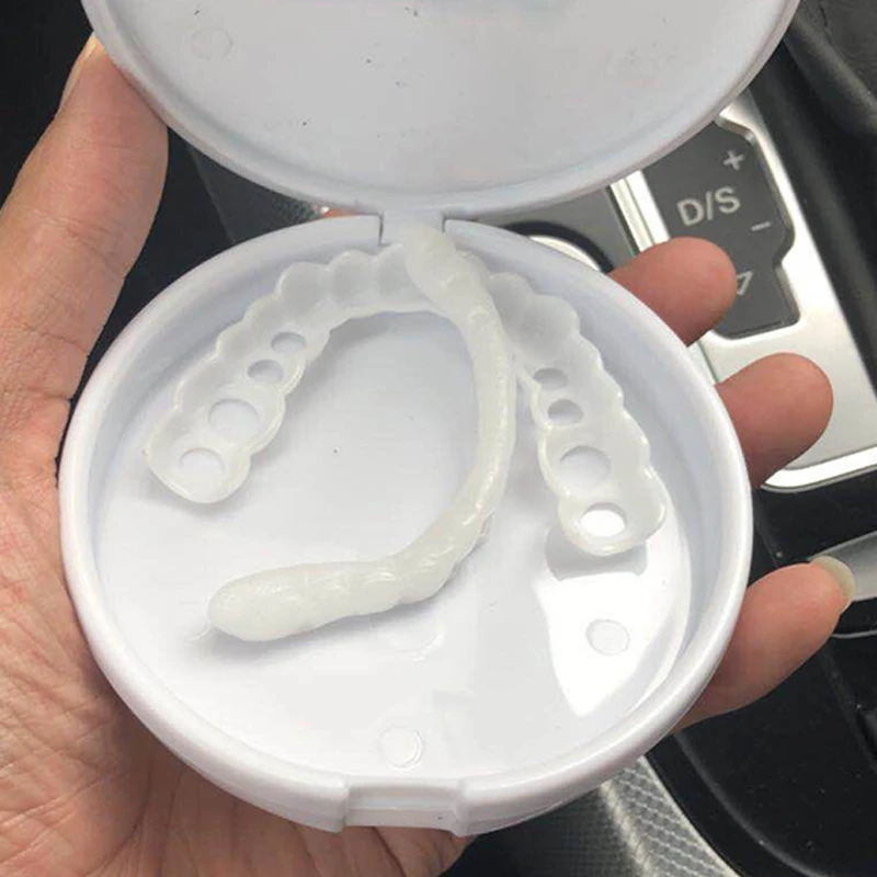 1PC Cosmetic Dentistry Snap On Smile Instant Perfect Smile Comfort Fit Flex Teeth Fits Most False Teeth Upper Tooth Cover
1PC Cosmetic Dentistry Snap On Smile Instant Perfect Smile Comfort Fit Flex Teeth Fits Most False Teeth Upper Tooth Cover