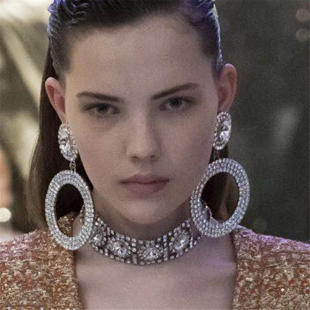 New Shiny Full Rhinestone Big Circle Pendent Dangle Earings for Women Fashion Jewelry Brand Show Statement Earrings Accessories 
New Shiny Full Rhinestone Big Circle Pendent Dangle Earings for Women Fashion Jewelry Brand Show Statement Earrings Accessories