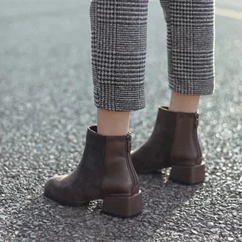 Thick heel short boots women's new autumn and winter all kinds of British style middle heel net red thin boots children's short
Thick heel short boots women's new autumn and winter all kinds of British style middle heel net red thin boots children's short