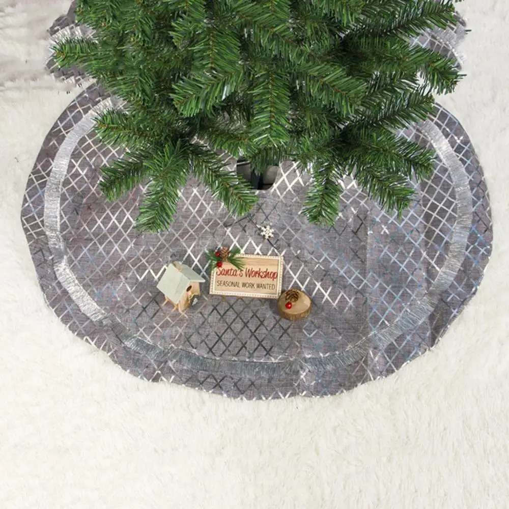 90cm Christmas Tree Skirt silver plaid Embroidery Carpet Mat Christmas Tree Foot Cover Carpet For Home New Year Decoration #3F
90cm Christmas Tree Skirt silver plaid Embroidery Carpet Mat Christmas Tree Foot Cover Carpet For Home New Year Decoration #3F