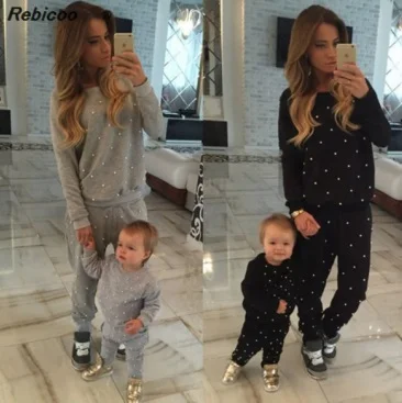 2019 casual new sports suit women's sportswear fashion O-neck full sleeve sexy hot big size without baby suit
2019 casual new sports suit women's sportswear fashion O-neck full sleeve sexy hot big size without baby suit