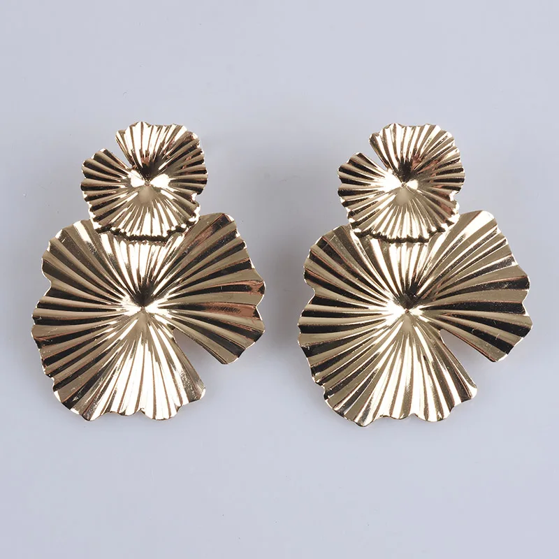 PPG&PGG 2019 Punk Design Big Vintage Flower Earrings Colorful Leaf Shaped Earrings for Women Luxury Metal Jewelry
PPG&PGG 2019 Punk Design Big Vintage Flower Earrings Colorful Leaf Shaped Earrings for Women Luxury Metal Jewelry