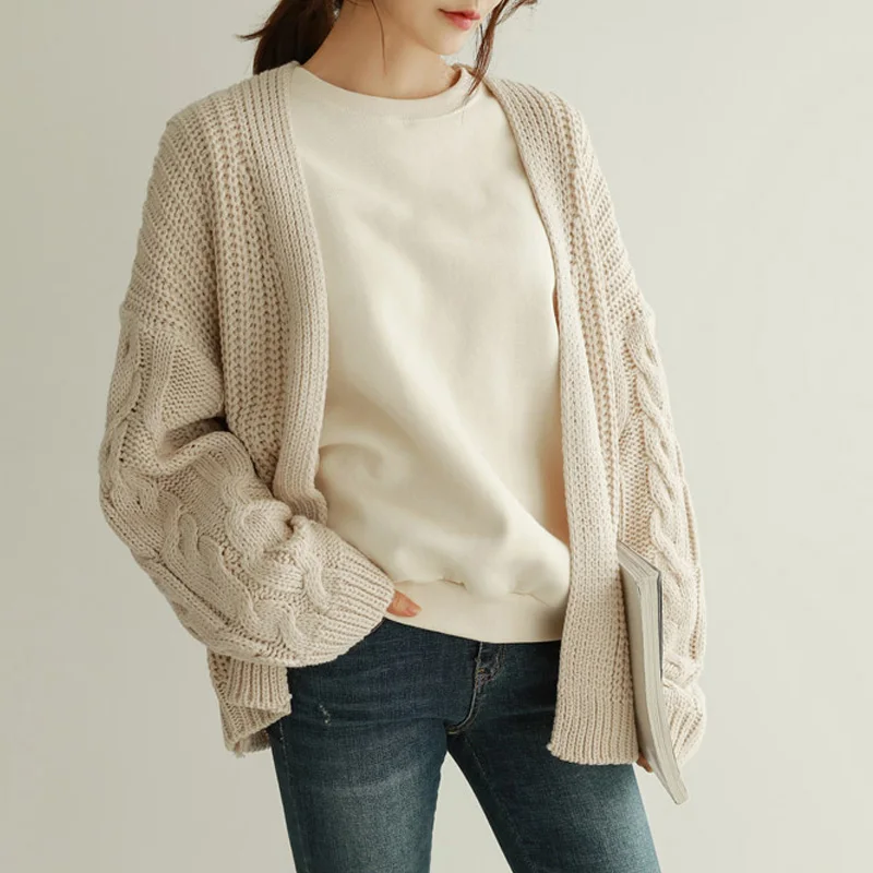 2019 Autumn Women Knitted Cardigans Sweaters Casual Long Batwing Sleeve Knitting Cardigan Fashion Solid Sweater Outwear Female
2019 Autumn Women Knitted Cardigans Sweaters Casual Long Batwing Sleeve Knitting Cardigan Fashion Solid Sweater Outwear Female