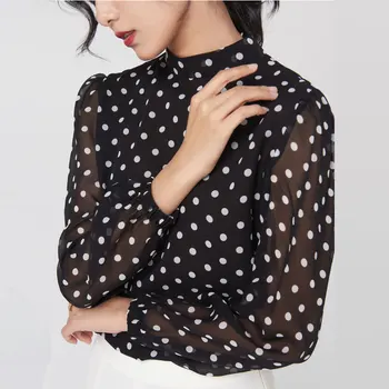 sets the spring and autumn period and the new wave point show thin chiffon georgette wholesale mulberry silk blouse
sets the spring and autumn period and the new wave point show thin chiffon georgette wholesale mulberry silk blouse