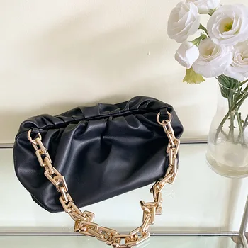 2020 New Thick Chain Bag Female Messenger Summer Shoulder Bag Fairy Soft Leather Fold Cloud Bag Women Handbags Designer Bags
2020 New Thick Chain Bag Female Messenger Summer Shoulder Bag Fairy Soft Leather Fold Cloud Bag Women Handbags Designer Bags