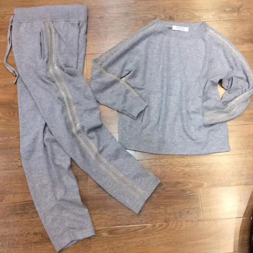 Winter Woolen and Cashmere Knitted warm Suit beading quality Velvet Sweater + Mink Cashmere Trousers Leisure Two-piece wj1571
Winter Woolen and Cashmere Knitted warm Suit beading quality Velvet Sweater + Mink Cashmere Trousers Leisure Two-piece wj1571