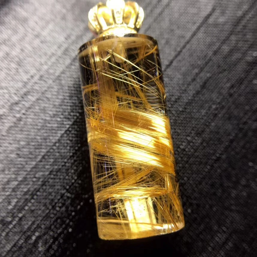 Natural Gold Rutilated Quartz Barrel Pendant 26.6*11.8mm Gemstone Clear Bead Gift Crystal Healing Stone Necklace AAAAA
Natural Gold Rutilated Quartz Barrel Pendant 26.6*11.8mm Gemstone Clear Bead Gift Crystal Healing Stone Necklace AAAAA