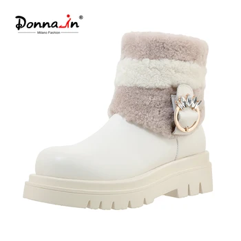 Donna-in Warm Fur Ankle Boots 2020 Thick Bottom Round Toe Genuine Leather Martin Boots Side Zipper Fashion Women Winter Shoes
Donna-in Warm Fur Ankle Boots 2020 Thick Bottom Round Toe Genuine Leather Martin Boots Side Zipper Fashion Women Winter Shoes