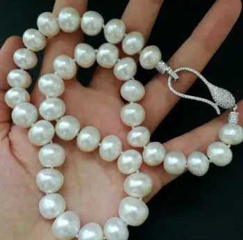 Free shipping Natural freshwater pearl A 8-9 mm pearl necklace luxury crystal clasp 20inch
Free shipping Natural freshwater pearl A 8-9 mm pearl necklace luxury crystal clasp 20inch