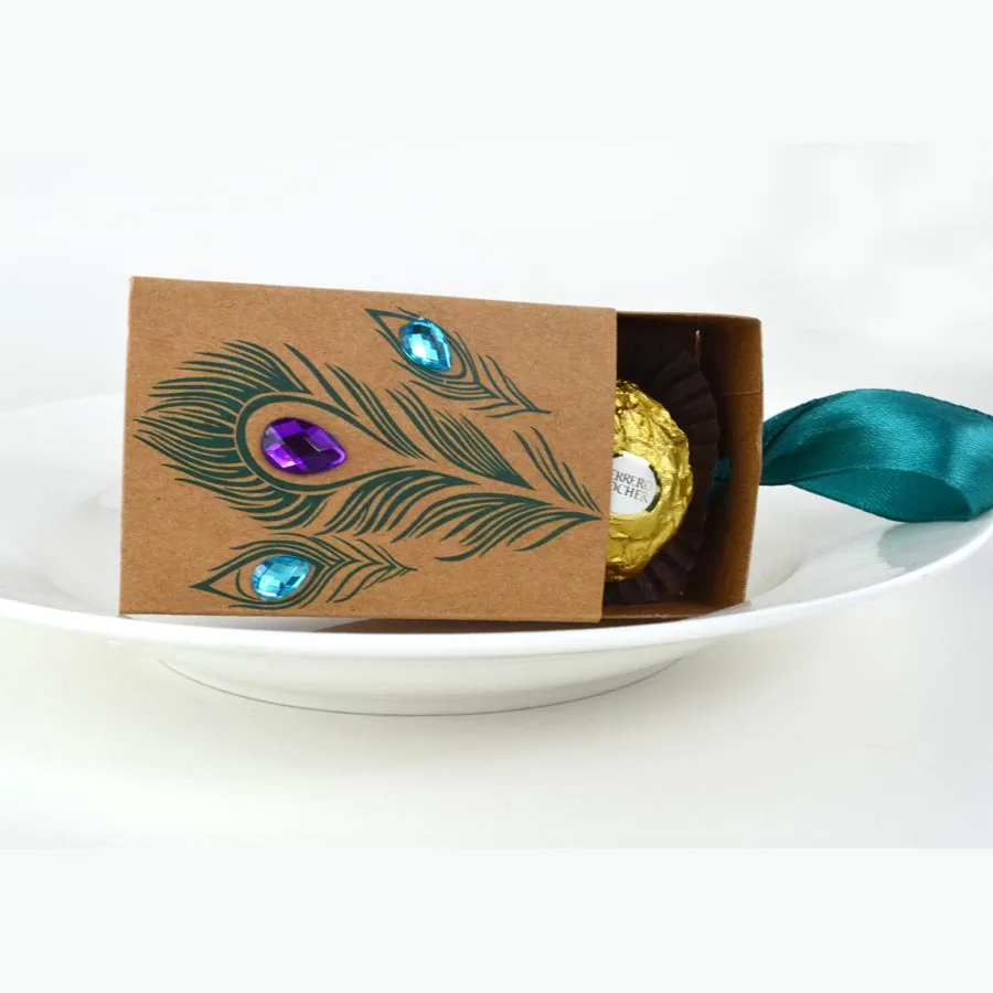 100pcs Promotion! Peacock Style Wedding Favors Faux Rhinestone Candy Boxes Craft Paper Boxes Drawers Return Present Gifts Box
100pcs Promotion! Peacock Style Wedding Favors Faux Rhinestone Candy Boxes Craft Paper Boxes Drawers Return Present Gifts Box