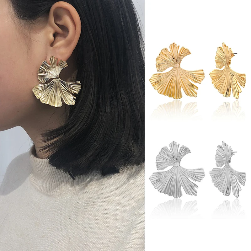 Women Personality Vintage Metal Geometry Flower Alloy Dangle Earrings Set Exquisite Party Jewelry Accessories Gift
Women Personality Vintage Metal Geometry Flower Alloy Dangle Earrings Set Exquisite Party Jewelry Accessories Gift