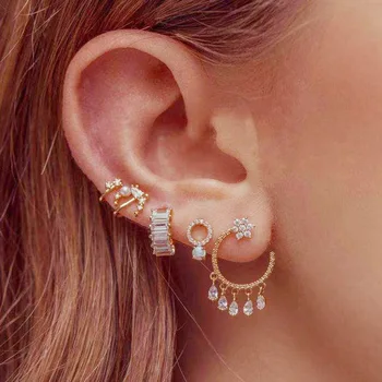 Gold 5PCS/SET Mixed Crystal Pearl Ear Post Cuff Clip On Earrings Fake Cartilage Earring Clip Earring Women No Pierced Earrings
Gold 5PCS/SET Mixed Crystal Pearl Ear Post Cuff Clip On Earrings Fake Cartilage Earring Clip Earring Women No Pierced Earrings