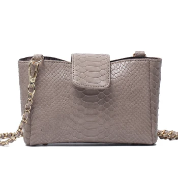 Fashion 2020 New CUSTOMIZED Designer Handbag Embossed Python Leather Shoulder Bag Lady Snake Chain Pouch Trendy Bag 3 Layers
Fashion 2020 New CUSTOMIZED Designer Handbag Embossed Python Leather Shoulder Bag Lady Snake Chain Pouch Trendy Bag 3 Layers
