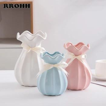 Simple and Modern Ceramic Vase Creative Nordic Ins Flower Arrangement Water Storage Home Decoration Hydroponic Plant Container
Simple and Modern Ceramic Vase Creative Nordic Ins Flower Arrangement Water Storage Home Decoration Hydroponic Plant Container
