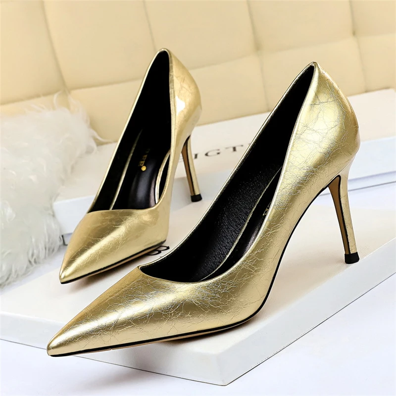 designer shoes women luxury 2019 fetish high heels dress shoes women extreme high heels black pumps women shoes vintage heels
designer shoes women luxury 2019 fetish high heels dress shoes women extreme high heels black pumps women shoes vintage heels