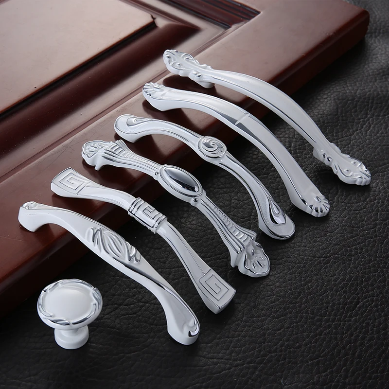 Bright white handle European style cabinet wardrobe door handle drawer handle modern minimalist American cabinet handle
Bright white handle European style cabinet wardrobe door handle drawer handle modern minimalist American cabinet handle