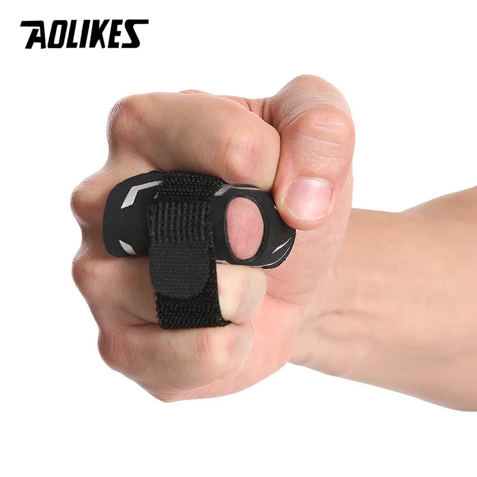 AOLIKES 1PCS Finger Splint Guard Bands Compression Breathable Finger Sleeve for Basketball Sport Aid Support Wrap Caps Protector
AOLIKES 1PCS Finger Splint Guard Bands Compression Breathable Finger Sleeve for Basketball Sport Aid Support Wrap Caps Protector