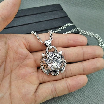 925 sterling silver jewelry retro Thai silver tiger head pendant personality domineering male necklace pendant
925 sterling silver jewelry retro Thai silver tiger head pendant personality domineering male necklace pendant