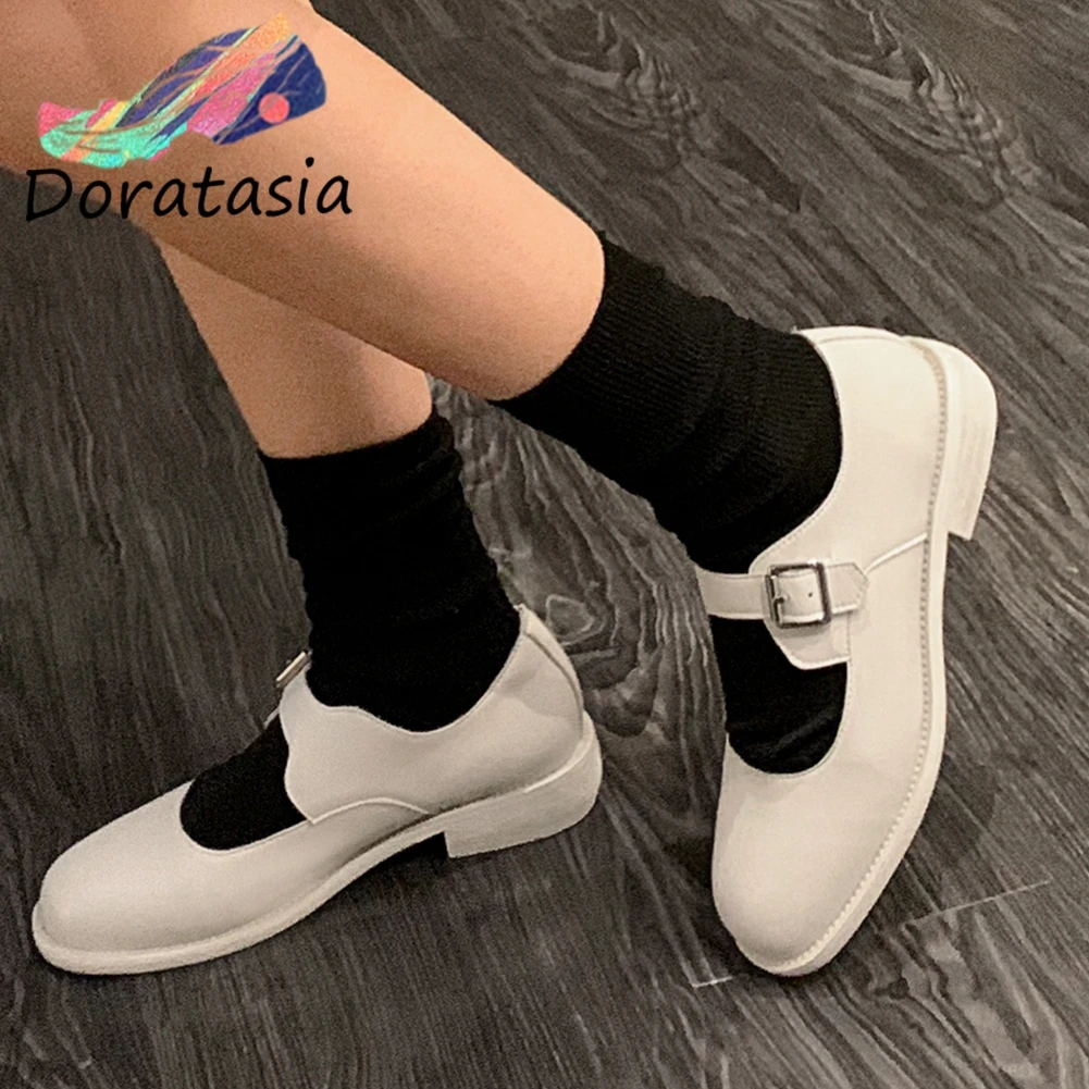 DORATASIA Low Heels Genuine Leather Mary Janes Pumps New Brand Concise Round Toe Pumps Women 2020 Casual Date Shoes Woman
DORATASIA Low Heels Genuine Leather Mary Janes Pumps New Brand Concise Round Toe Pumps Women 2020 Casual Date Shoes Woman