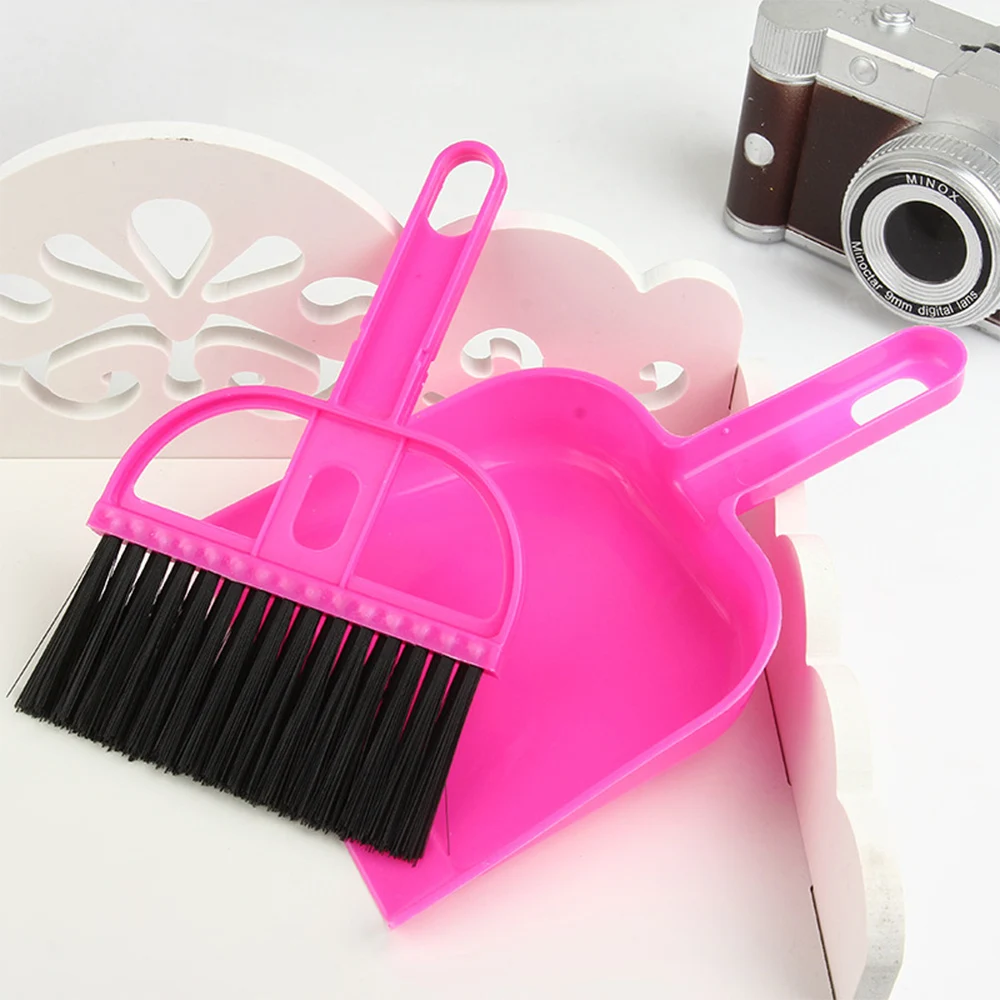 Broom Dustpan Toys Mini Pretend Play House Clean Educational Toy Desk Cleaner for Computer Keyboard
Broom Dustpan Toys Mini Pretend Play House Clean Educational Toy Desk Cleaner for Computer Keyboard