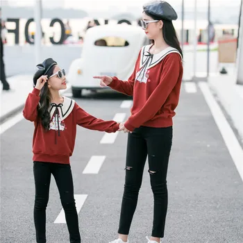 Family Matching Couple Outfits Autumn Winter Hooded Pullovers for Dad and Son Sweet Cartoon Printed Top for Mum and Daughter New
Family Matching Couple Outfits Autumn Winter Hooded Pullovers for Dad and Son Sweet Cartoon Printed Top for Mum and Daughter New