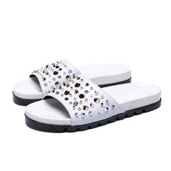 fashion slippers White rivet Genuine leather open-toed Roman cool-soled thick-soled men's sandals men falt slippers 
fashion slippers White rivet Genuine leather open-toed Roman cool-soled thick-soled men's sandals men falt slippers