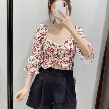 2020 Spring and Summer Casual Women Short Shirt Office Lady Three Quarter Print Square Collar Flare Sleeve Shirts
2020 Spring and Summer Casual Women Short Shirt Office Lady Three Quarter Print Square Collar Flare Sleeve Shirts