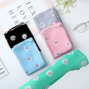 1 pairs Summer Ice Silk Sun Protective Sleeve Cute Little Daisy Female ice arm Sleeve women Guard Driving Artifact
1 pairs Summer Ice Silk Sun Protective Sleeve Cute Little Daisy Female ice arm Sleeve women Guard Driving Artifact