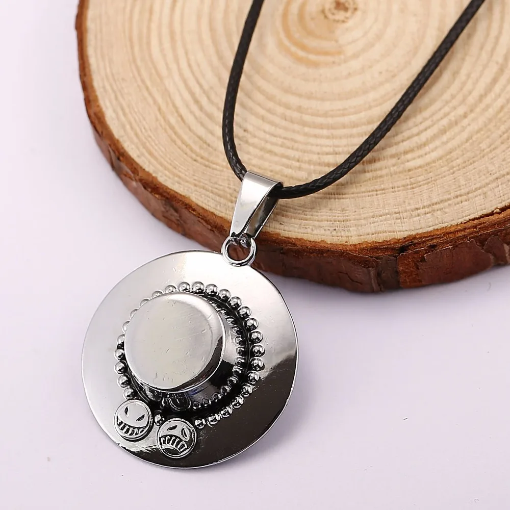 10pcs/lot Anime Jewelry One Piece Portgas D Ace Necklace Bronze Hat Pendant for Fans Metal Alloy Chockers Collier Men
10pcs/lot Anime Jewelry One Piece Portgas D Ace Necklace Bronze Hat Pendant for Fans Metal Alloy Chockers Collier Men