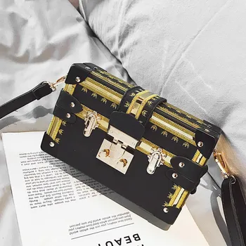 Retro box style pu leather ladies handbag shoulder bag chain purse women's crossbody messenger bag Hasp Shape Handbags Women
Retro box style pu leather ladies handbag shoulder bag chain purse women's crossbody messenger bag Hasp Shape Handbags Women