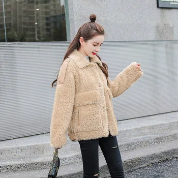 NEW 2020 Fashion Winter Women Jacket Loose fake Fur double-face fur High quality elegant baggy female fur coats
NEW 2020 Fashion Winter Women Jacket Loose fake Fur double-face fur High quality elegant baggy female fur coats