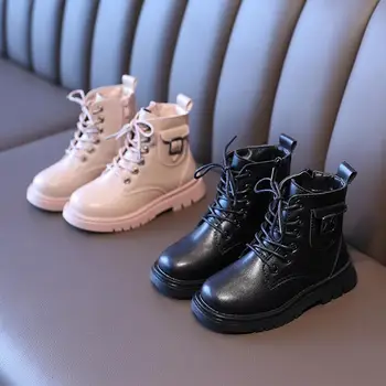 2020 Autumn/Winter Plush Children Fashion Boots Boys Girls Martin Boots Fashion Brand Soft Leather Warm Kids Snow Boots Sneakers 
2020 Autumn/Winter Plush Children Fashion Boots Boys Girls Martin Boots Fashion Brand Soft Leather Warm Kids Snow Boots Sneakers