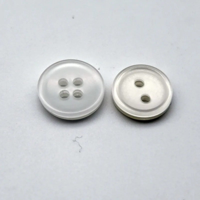 100pcs Buttons High Quality Resin Cufflink 2 OR 4 Hole DIY Handwork Customizable Button Simple Round Shape Wholesale Accessories
100pcs Buttons High Quality Resin Cufflink 2 OR 4 Hole DIY Handwork Customizable Button Simple Round Shape Wholesale Accessories