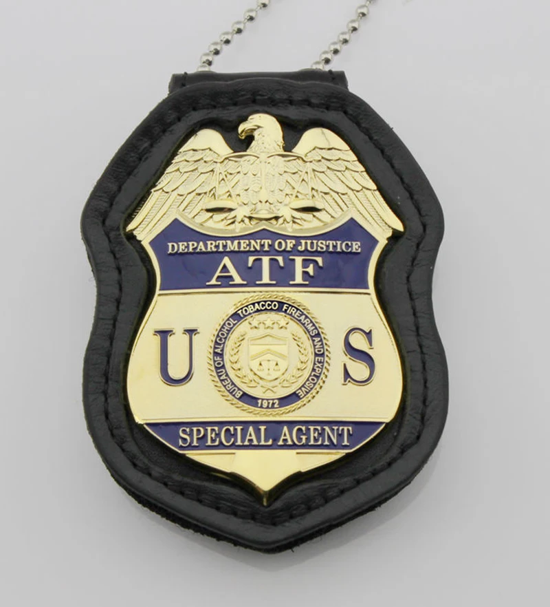 Classic ATF department of justice special agent bureau of alcohol tobacco firearms and explosive, Replica Movie Prop Pin Badge
Classic ATF department of justice special agent bureau of alcohol tobacco firearms and explosive, Replica Movie Prop Pin Badge