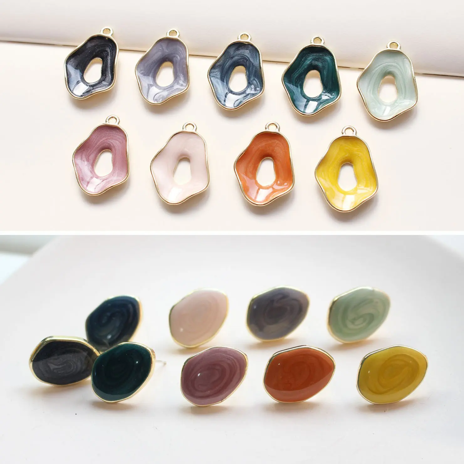 4pcs Special-shaped Oil Drop DIY Pendant Jewelry Making Supplies Charms Earrings Findings Components Accessories
4pcs Special-shaped Oil Drop DIY Pendant Jewelry Making Supplies Charms Earrings Findings Components Accessories