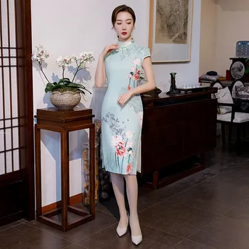 Green Plus Size 4XL Novelty Short Style Chinese Formal Dress Chinese Style Women Mandarin Collar Qipao Vintage Rayon Cheongsam
Green Plus Size 4XL Novelty Short Style Chinese Formal Dress Chinese Style Women Mandarin Collar Qipao Vintage Rayon Cheongsam