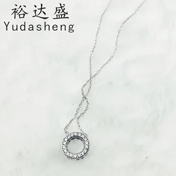 Logo clavicle chain, the circle symbolizes an infinite loop, there is no beginning and no end. Fit Original charm
Logo clavicle chain, the circle symbolizes an infinite loop, there is no beginning and no end. Fit Original charm
