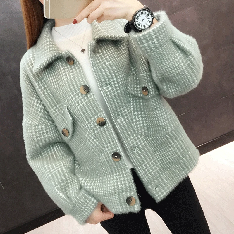 Autumn Cardigan Knit Women Short Jacket Female Imitation Mink Cashmere Plaid Loose Sweater Coat Women Outerwear Knit Tops AN322
Autumn Cardigan Knit Women Short Jacket Female Imitation Mink Cashmere Plaid Loose Sweater Coat Women Outerwear Knit Tops AN322