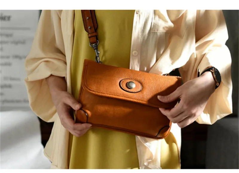 Niche design genuine leather fashion personality retro crossbody female bag head layer leather casual all-match saddle bag
Niche design genuine leather fashion personality retro crossbody female bag head layer leather casual all-match saddle bag