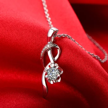 0.11ct/center stone+0.04ct/side stone Handmade 18K Gold Natural Diamond Pendant Necklace for Women Wedding - Free DHL Shipping
0.11ct/center stone+0.04ct/side stone Handmade 18K Gold Natural Diamond Pendant Necklace for Women Wedding - Free DHL Shipping